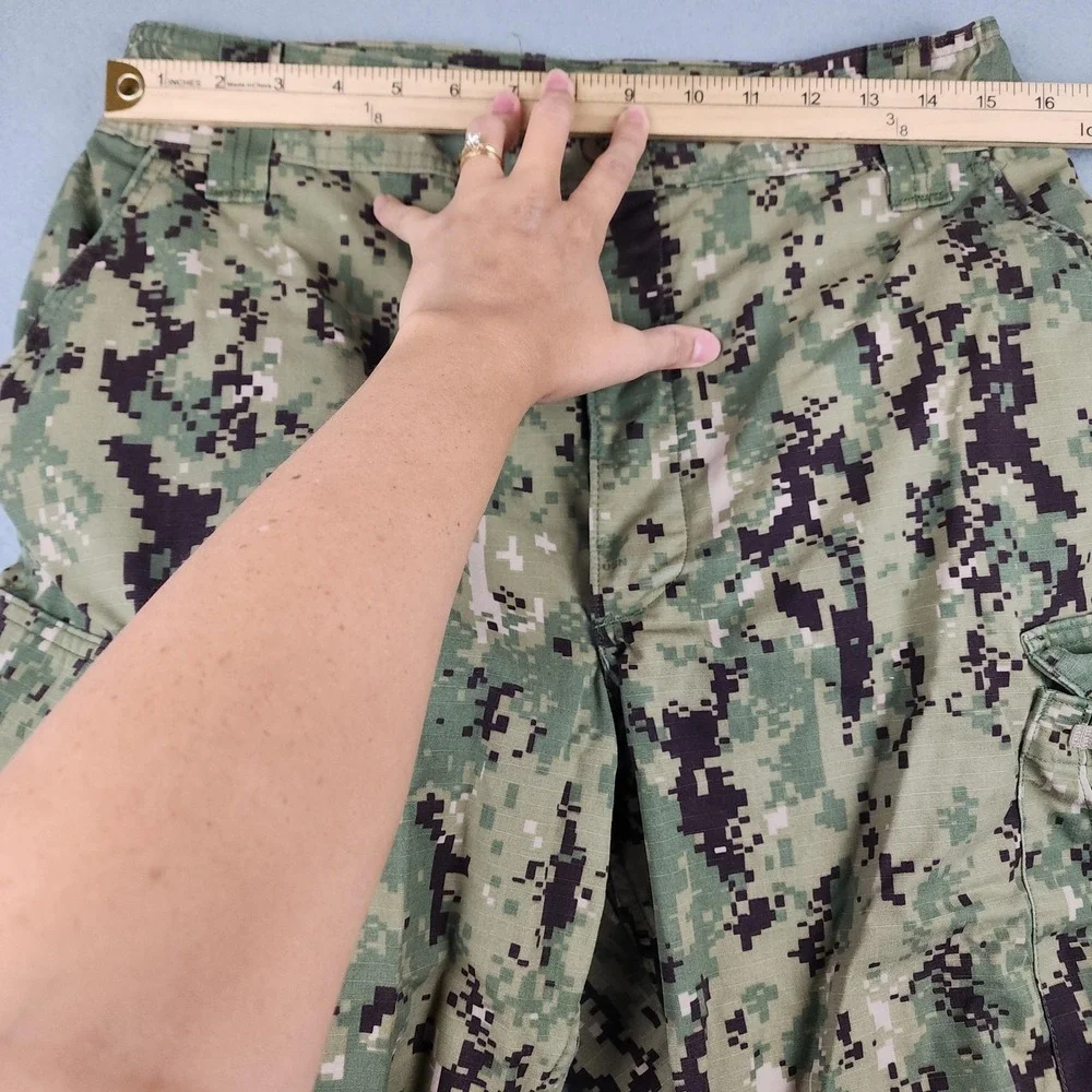 M & M Manufacturing Pants Mens M 33x31 Green NWU Type III Camo Cargo Workwear